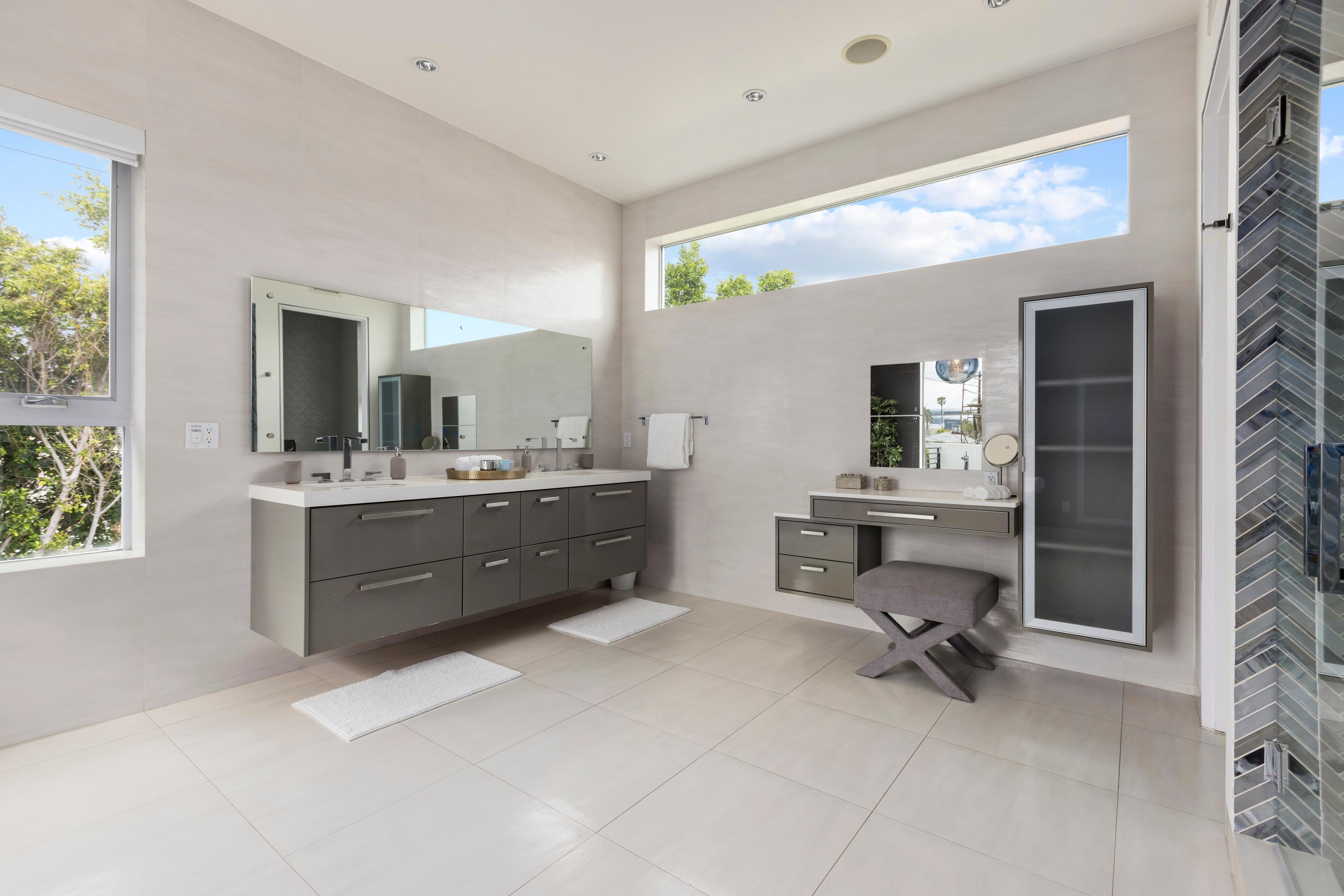 Los Angeles Home 1006504