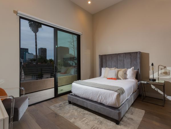 Los Angeles Home 1006511