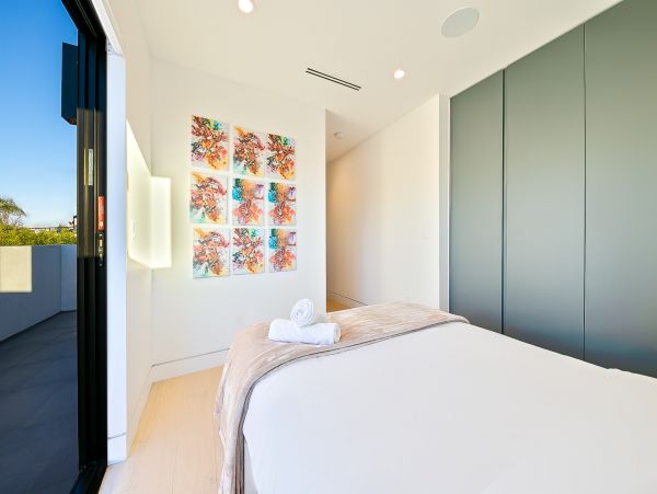 Los Angeles Home 1006512