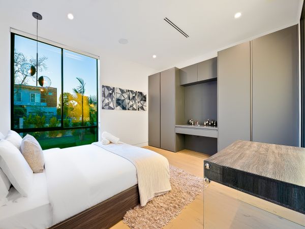Los Angeles Home 1006512