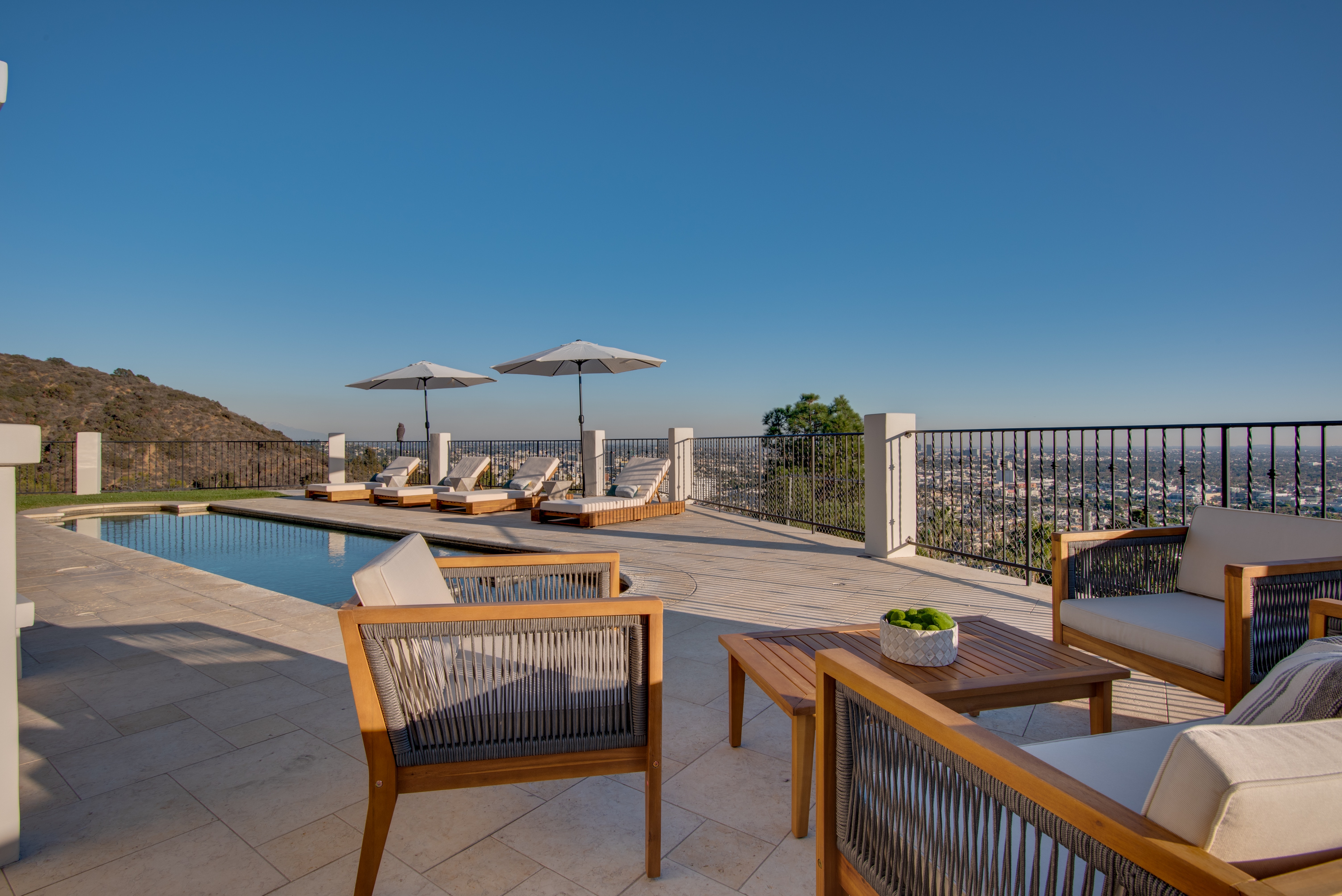 Los Angeles Home 1006520