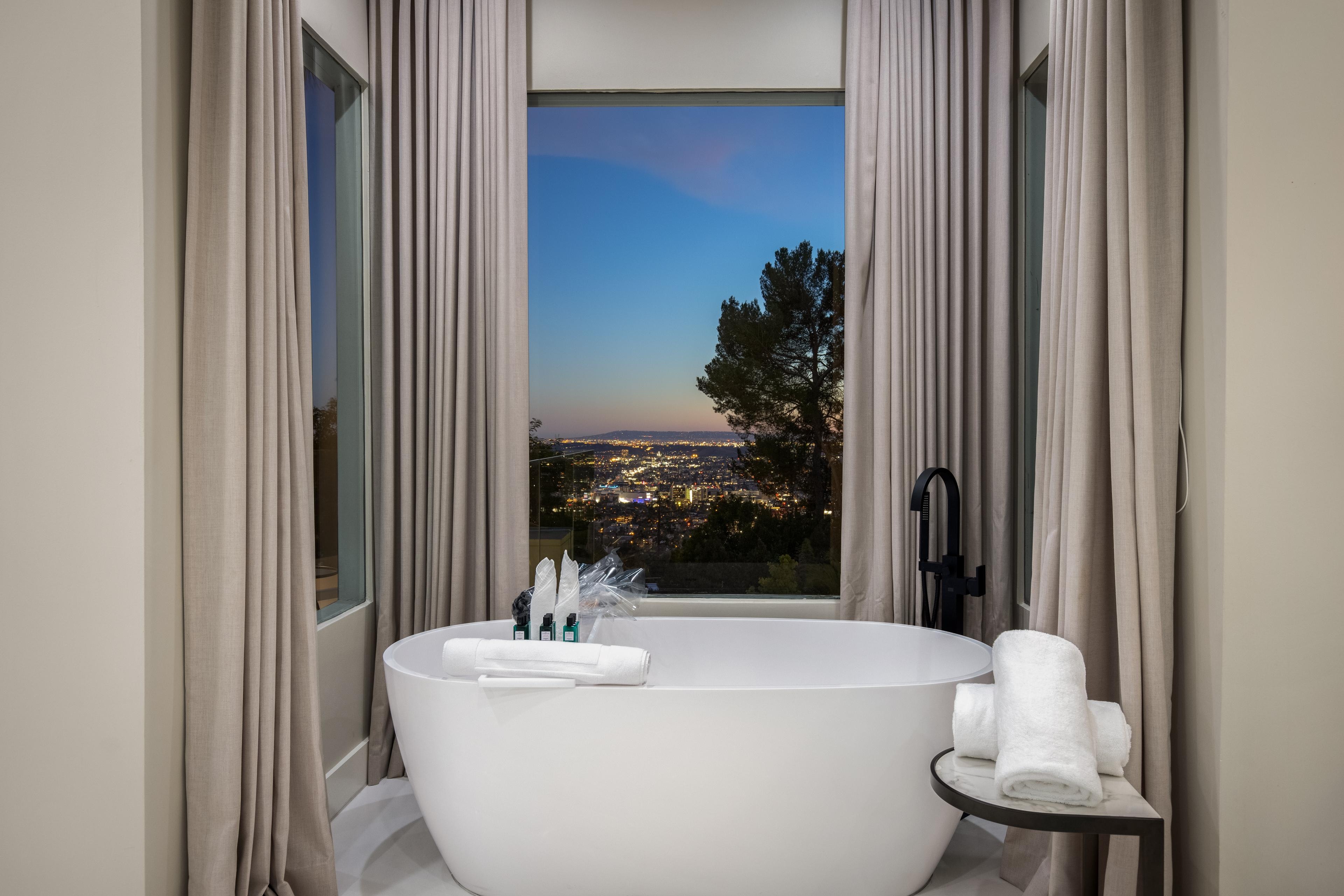 Los Angeles Home 1006525