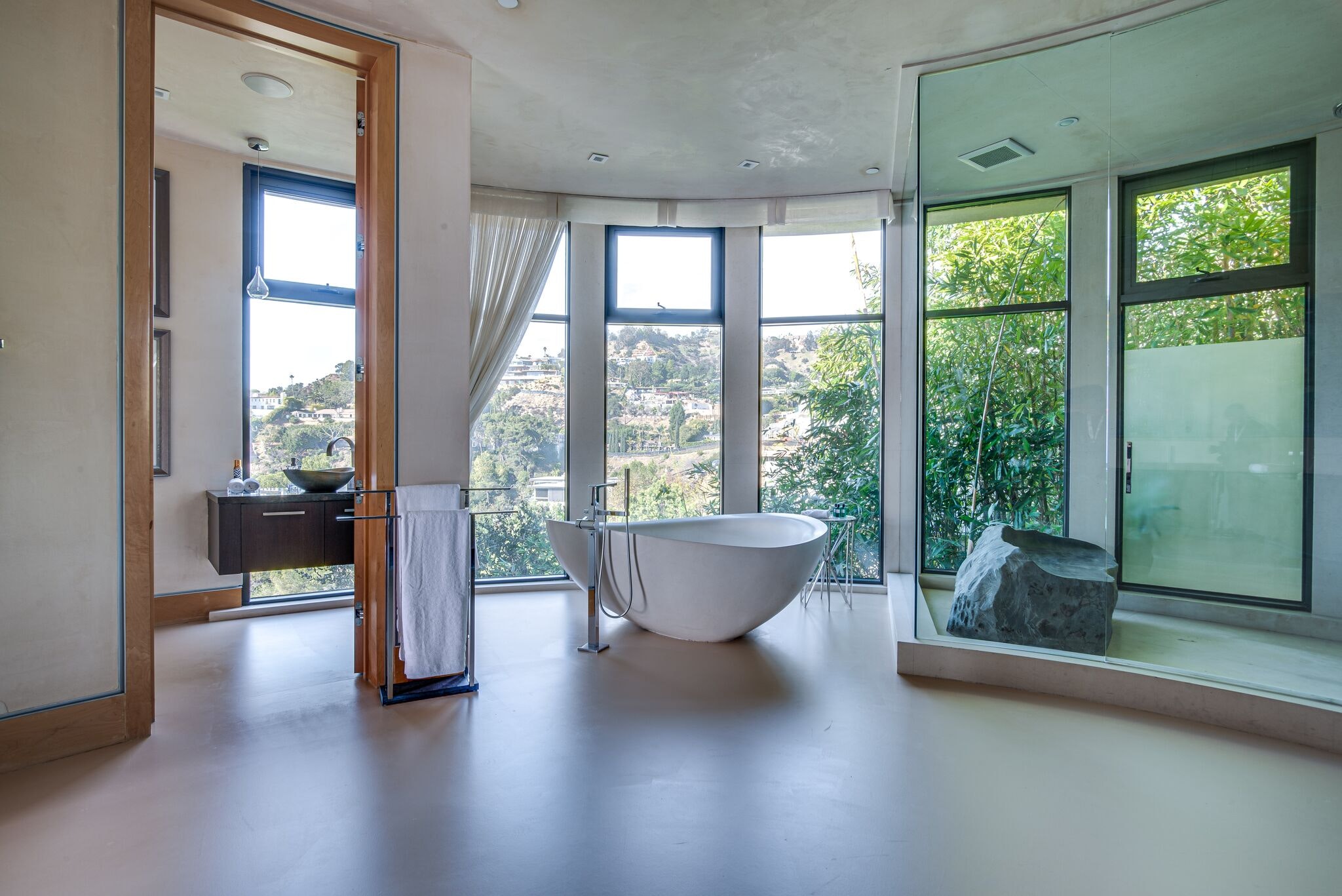 Los Angeles Home 1006528
