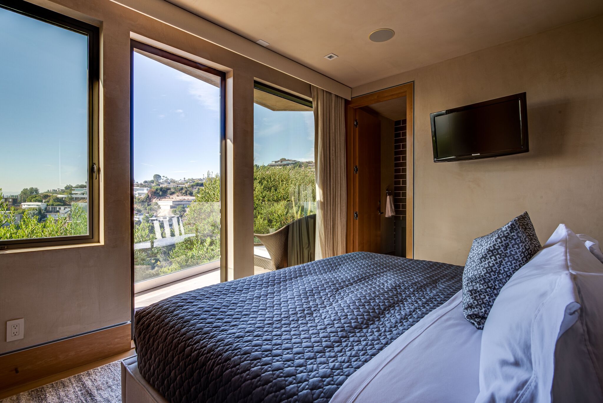 Los Angeles Home 1006528