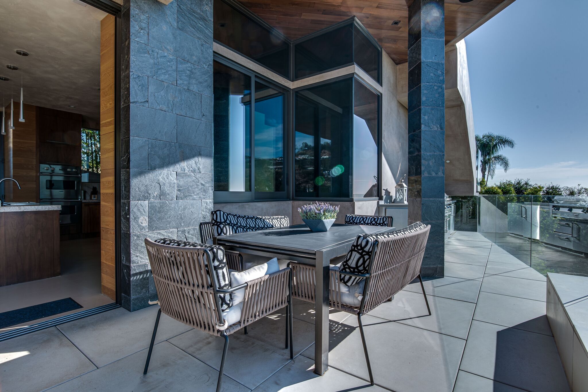 Los Angeles Home 1006528