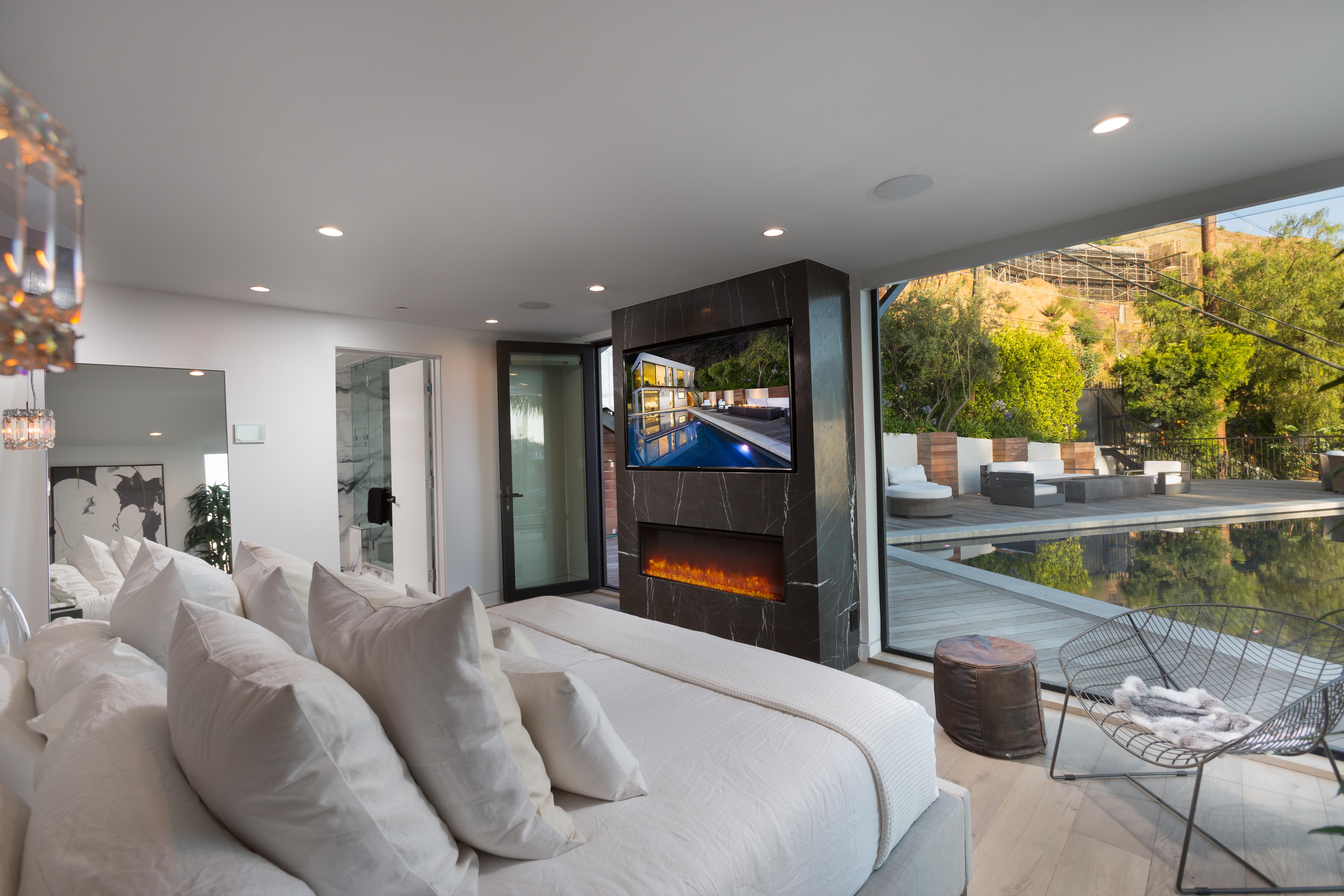 Los Angeles Home 1006530