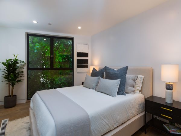 Los Angeles Home 1006530