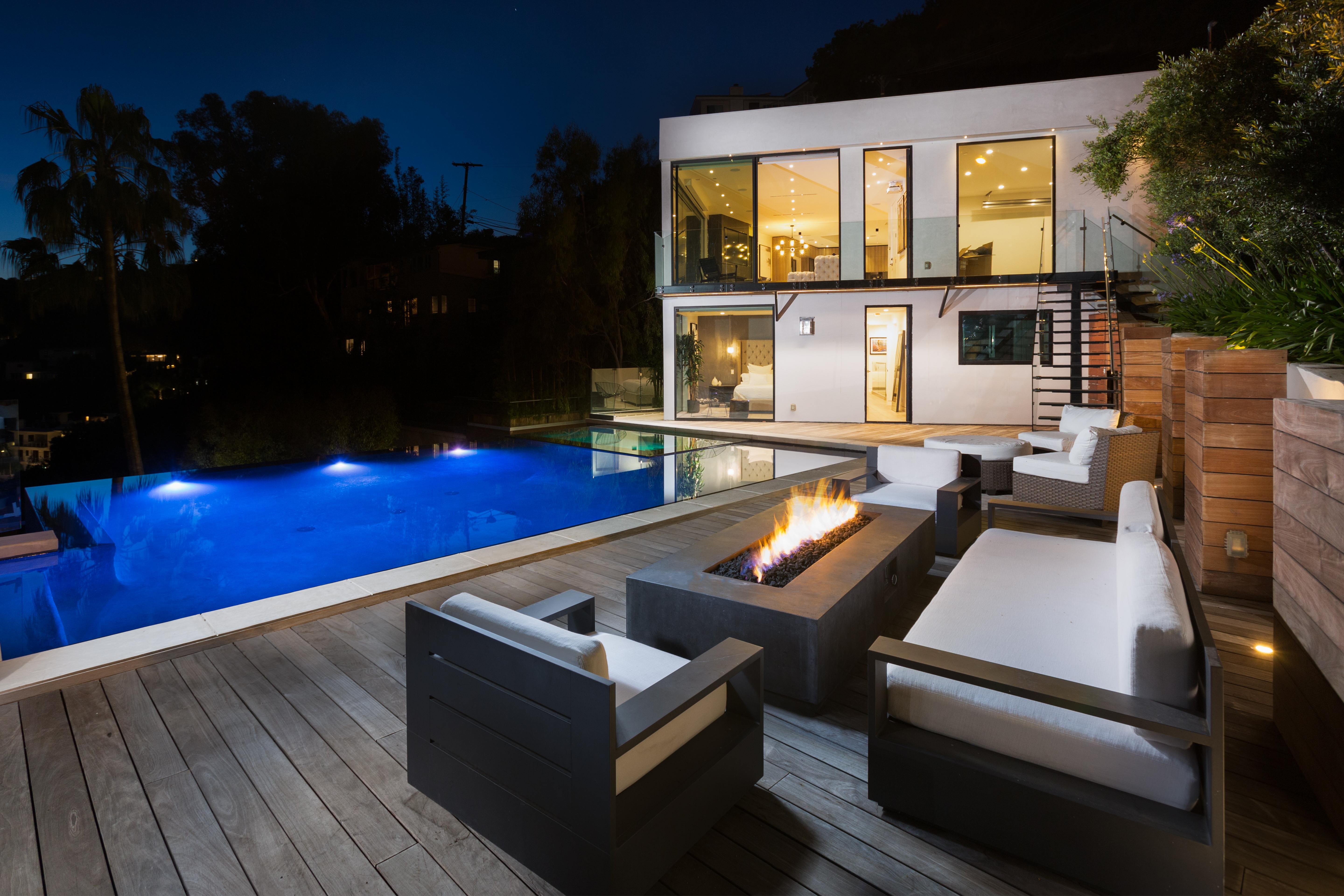 Los Angeles Home 1006530
