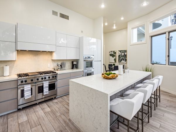Los Angeles Home 1006531