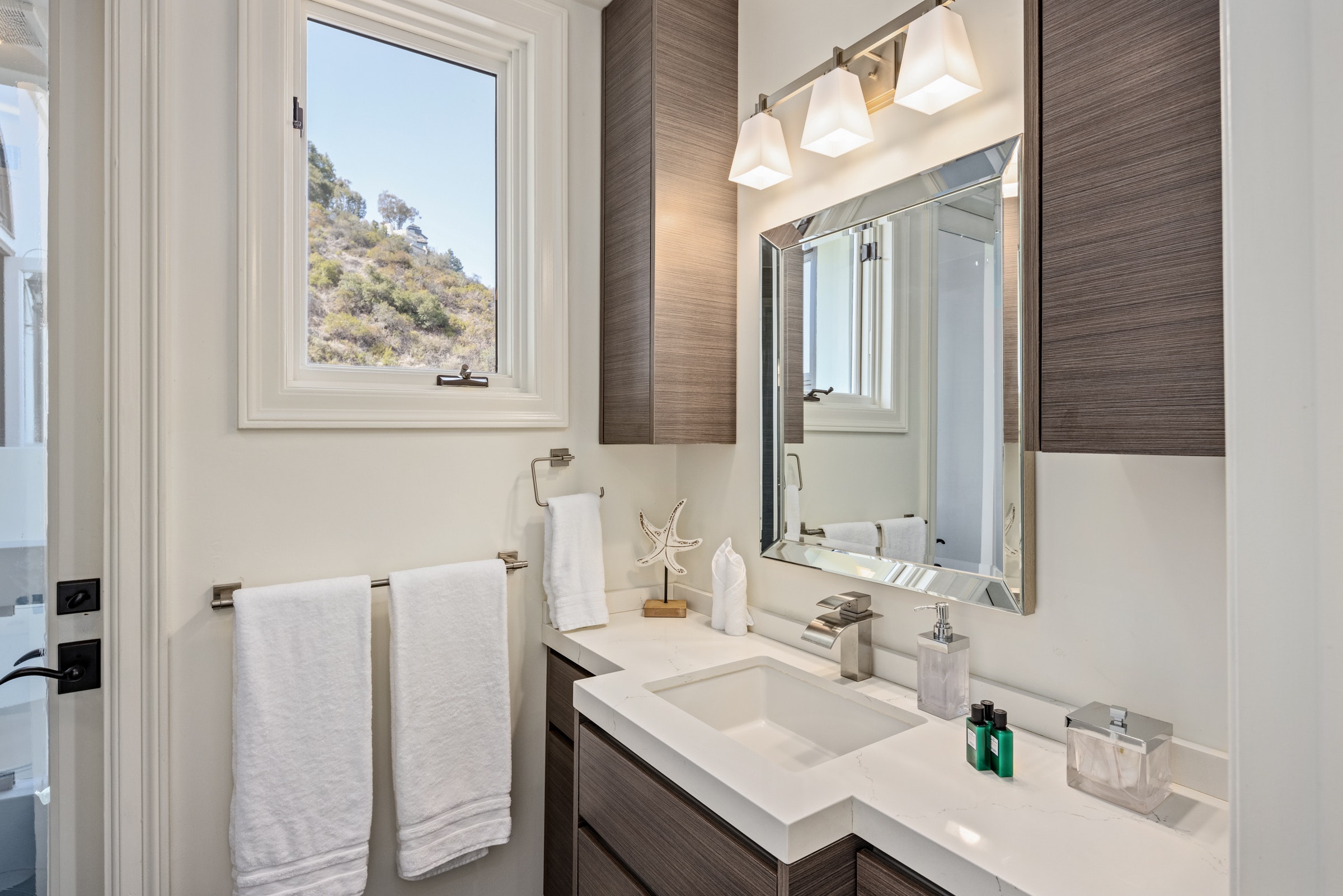 Los Angeles Home 1006531