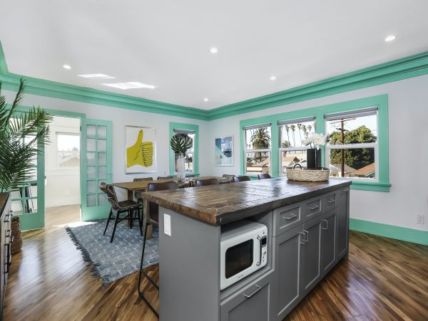 Los Angeles Home 1006533