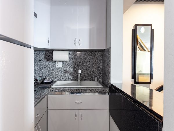 Los Angeles Home 1006536