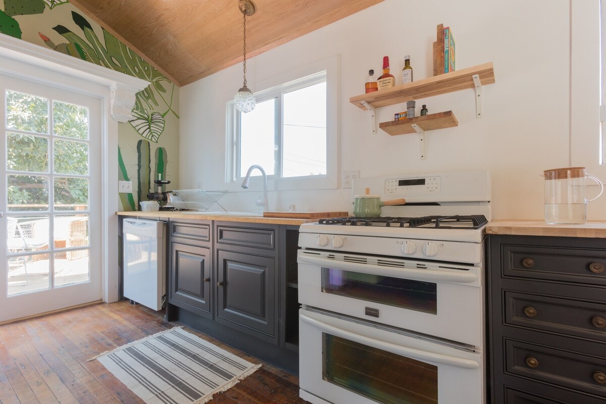 Los Angeles Home 1006550