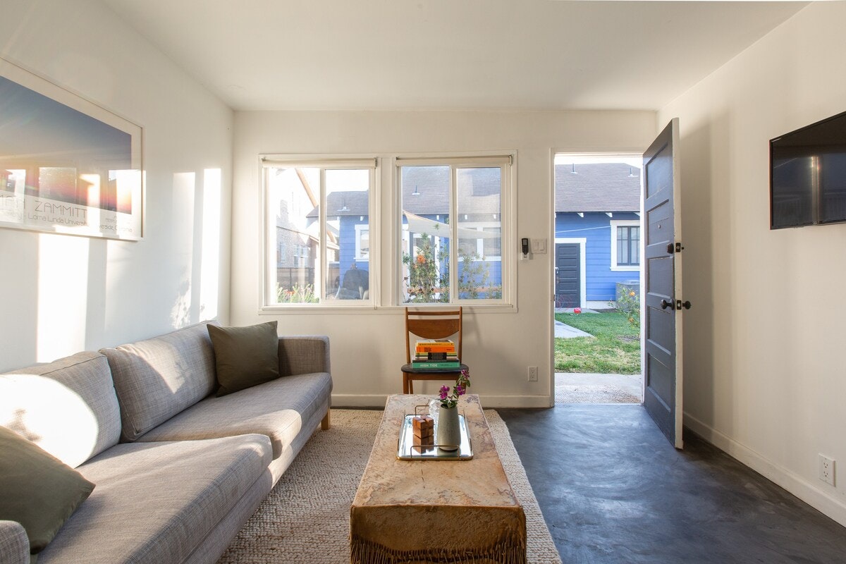 Los Angeles Home 1006551