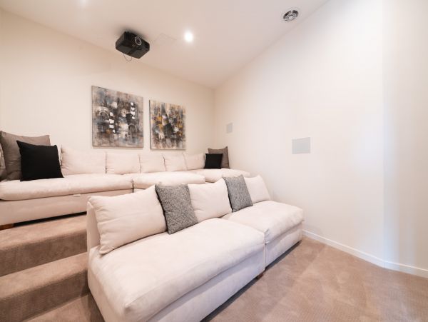 Los Angeles Home 1006555