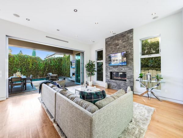 Los Angeles Home 1006556