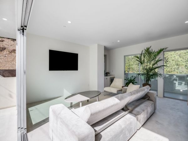 Los Angeles Home 1006558