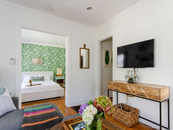 Los Angeles Home 1006560