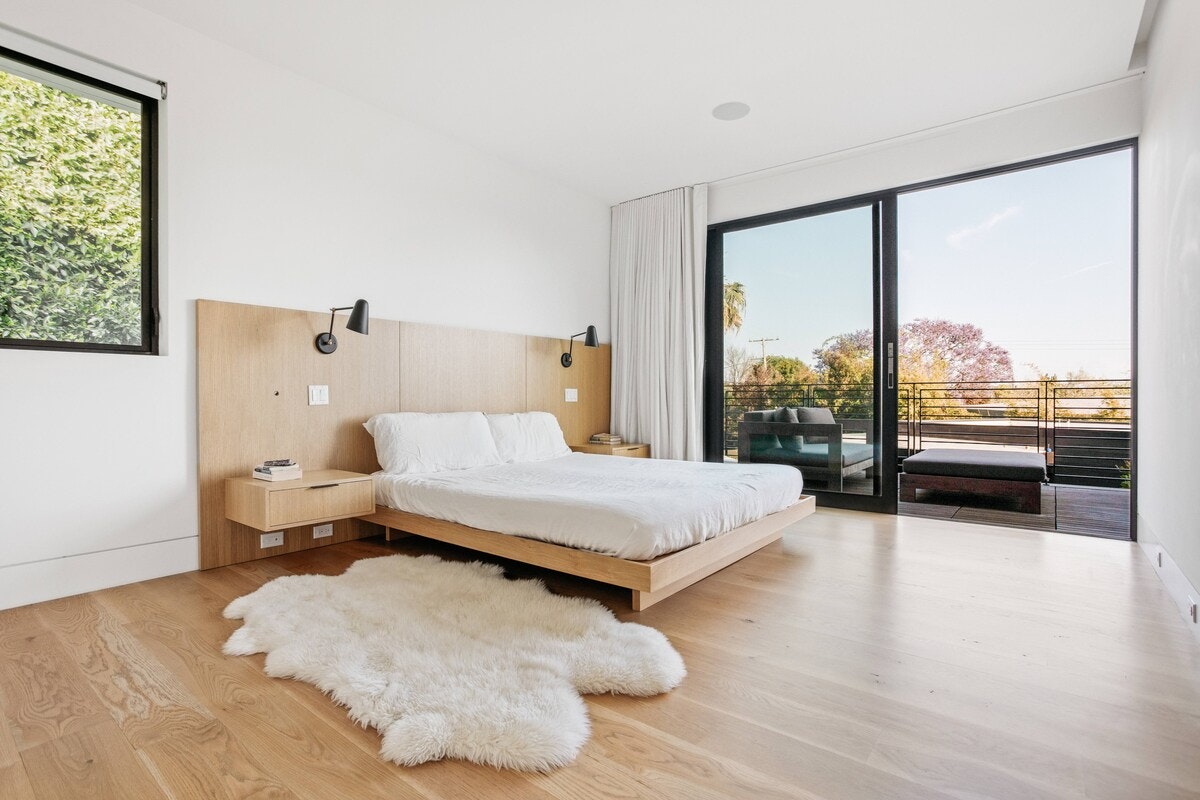 Los Angeles Home 1006563