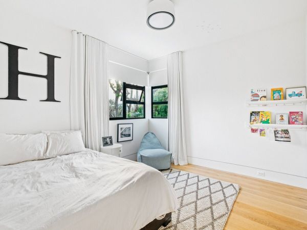 Los Angeles Home 1006563