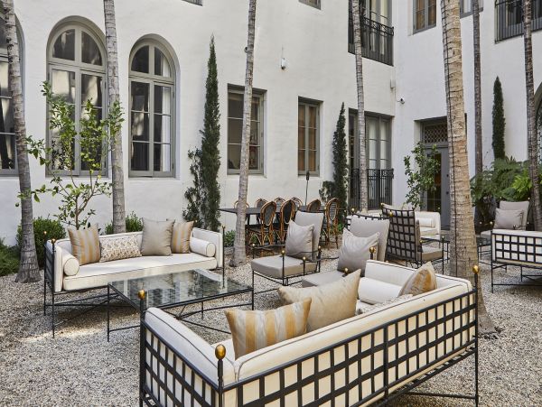Los Angeles Home 1006570