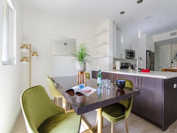 Los Angeles Home 1006572