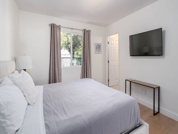 Los Angeles Home 1006573