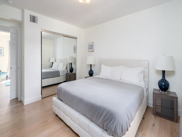 Los Angeles Home 1006573