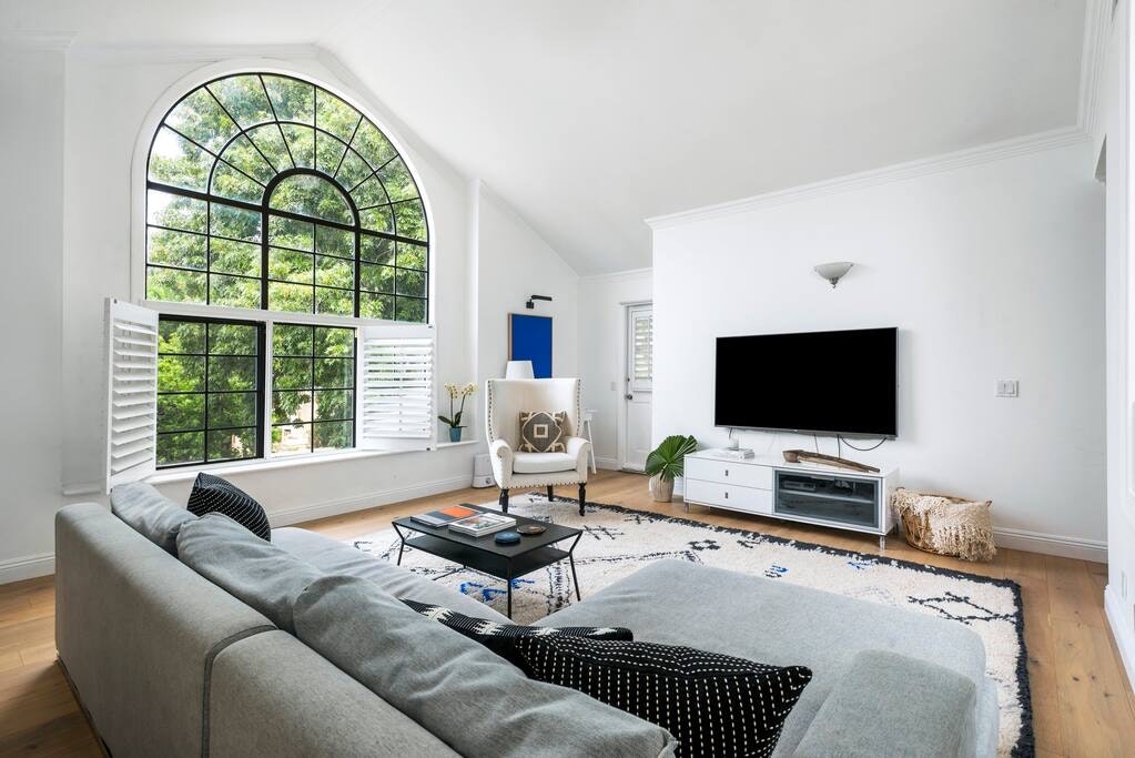 Los Angeles Home 1006577