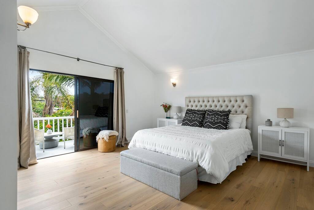 Los Angeles Home 1006577