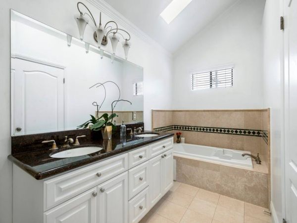 Los Angeles Home 1006577