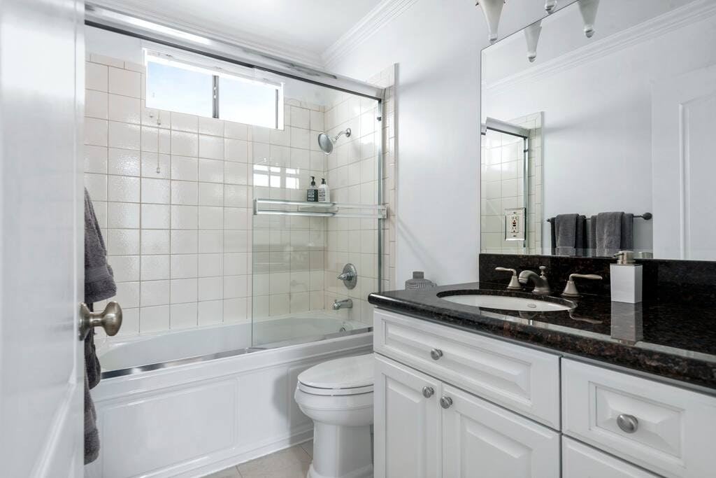Los Angeles Home 1006577