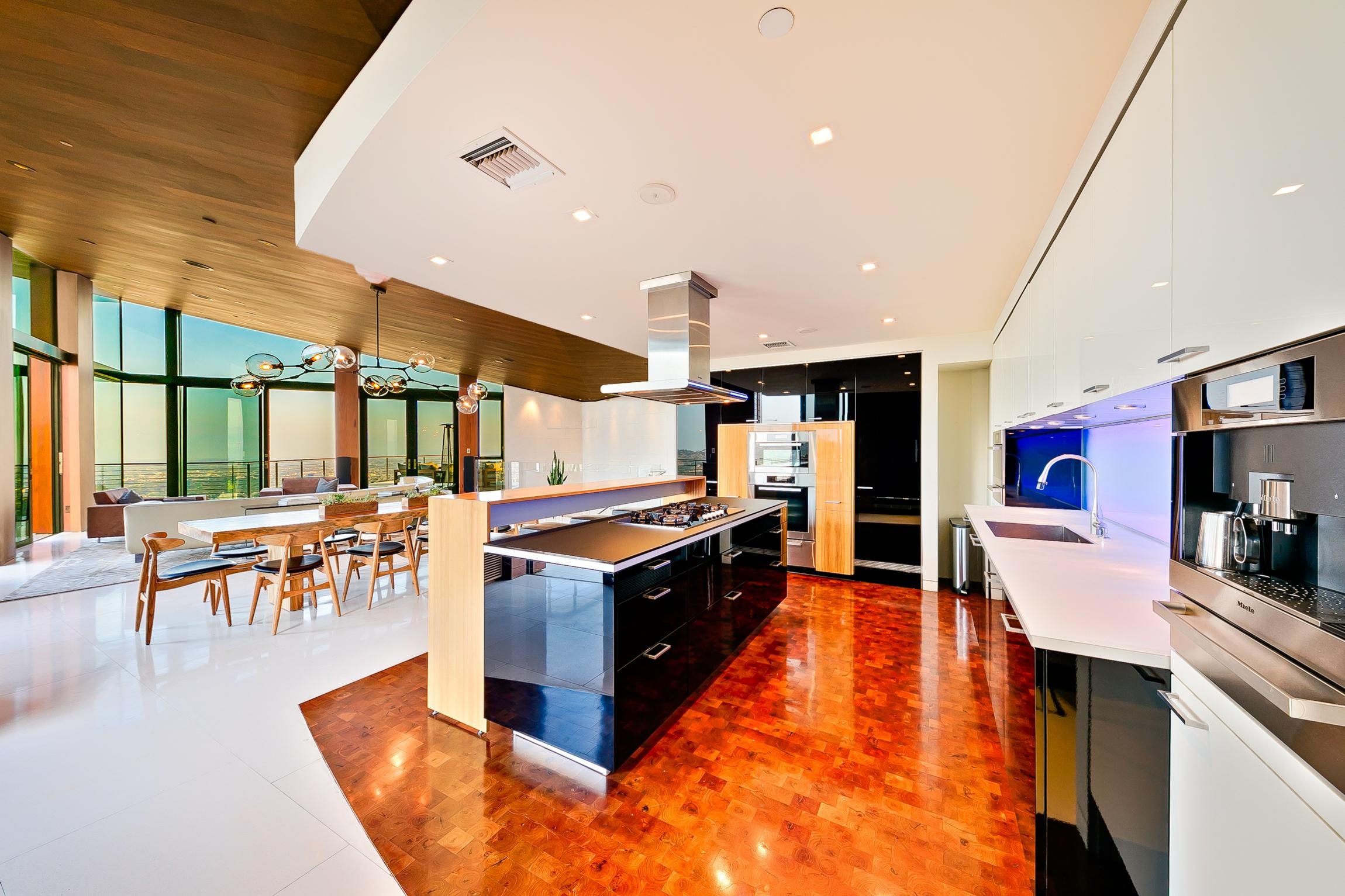 Los Angeles Home 1006581