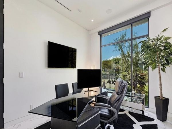 Los Angeles Home 1006583