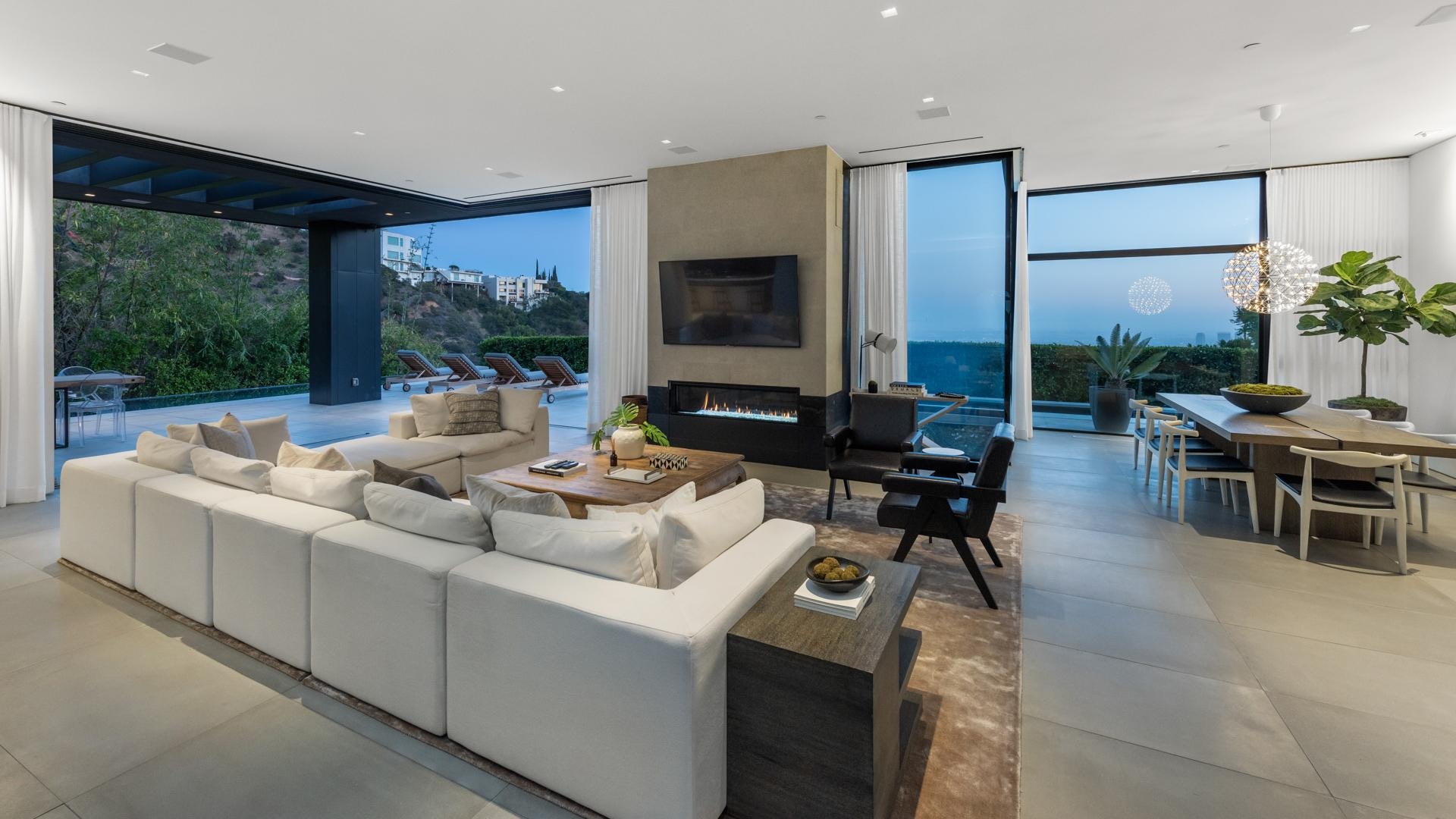 Los Angeles Home 1006584