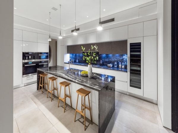 Los Angeles Home 1006584