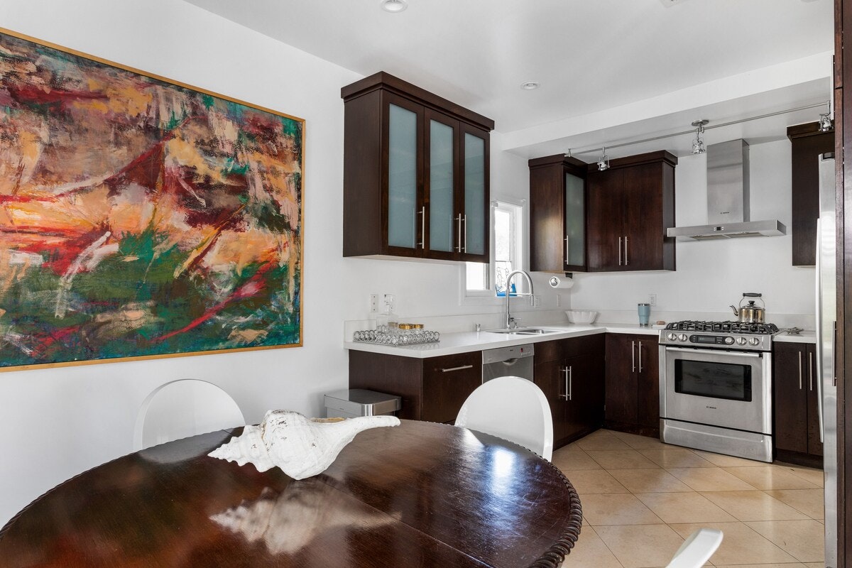 Los Angeles Home 1006586