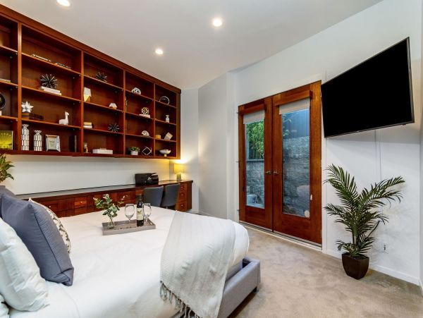 Los Angeles Home 1006594