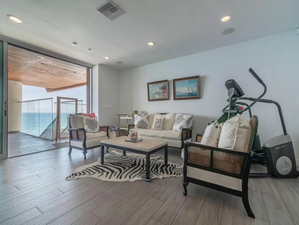 Los Angeles Home 1006606