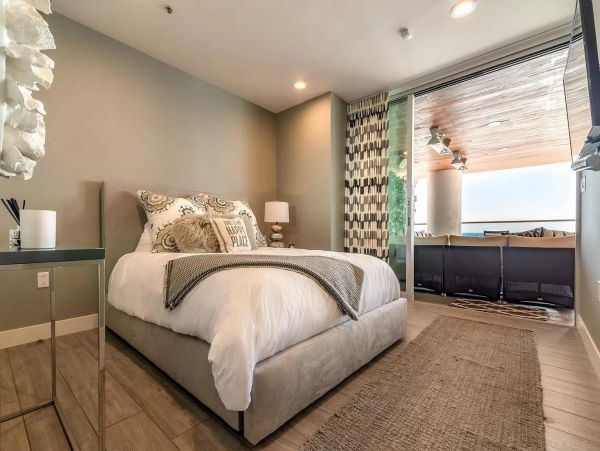 Los Angeles Home 1006606