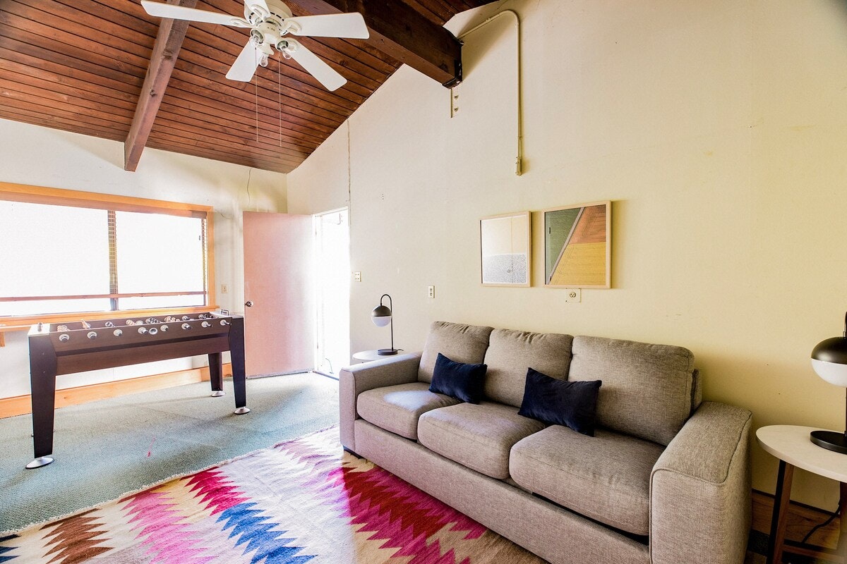 Los Angeles Home 1006607