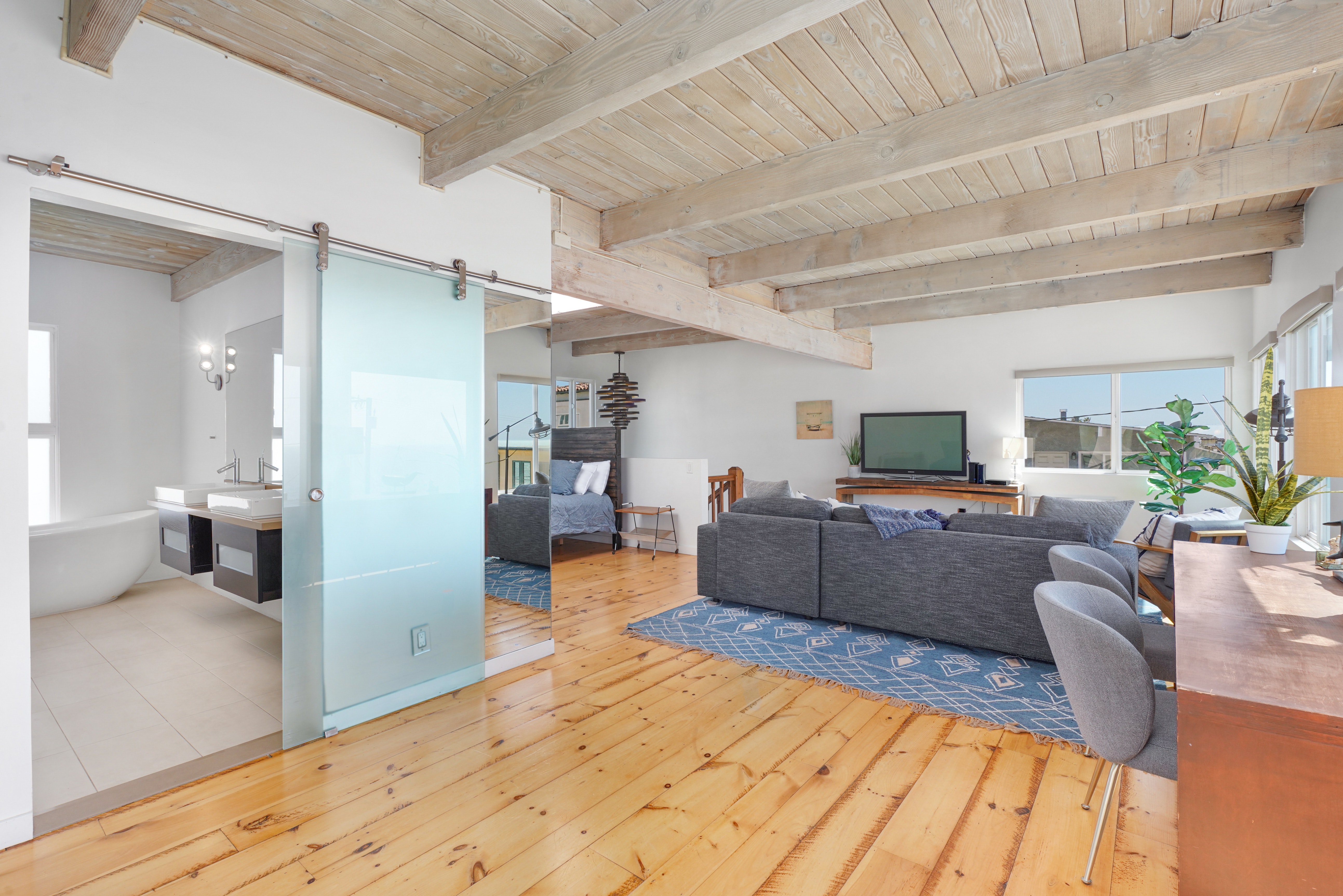 Los Angeles Home 1006611