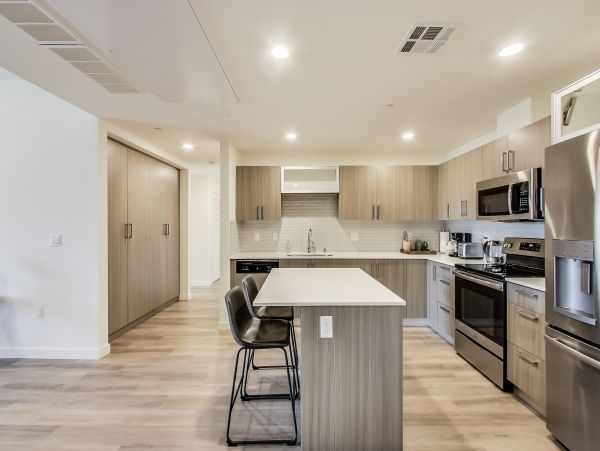 Los Angeles Home 1006612