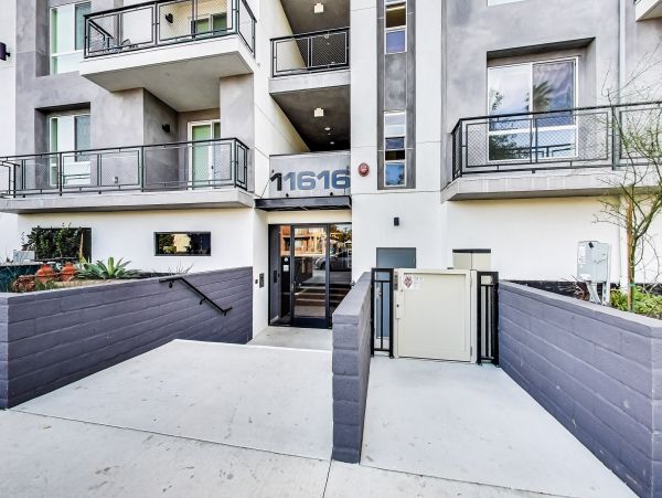 Los Angeles Home 1006612