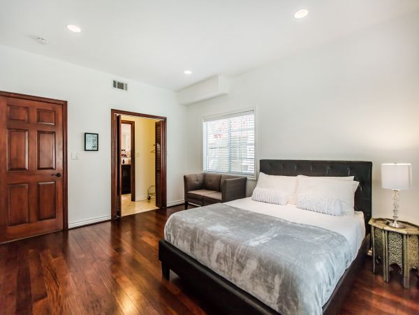 Los Angeles Home 1006618