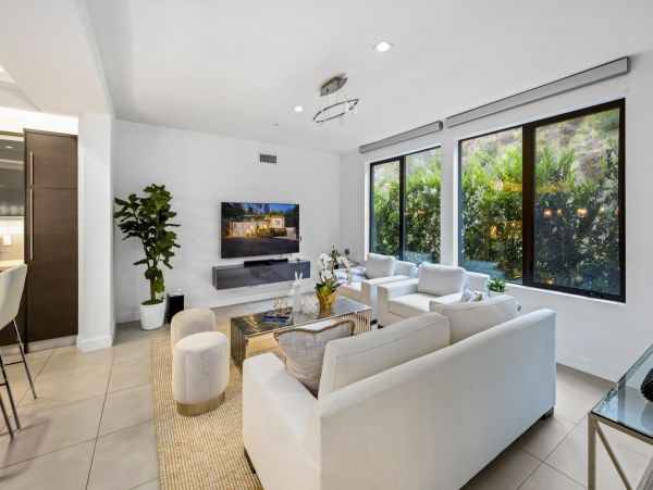 Los Angeles Home 1006623
