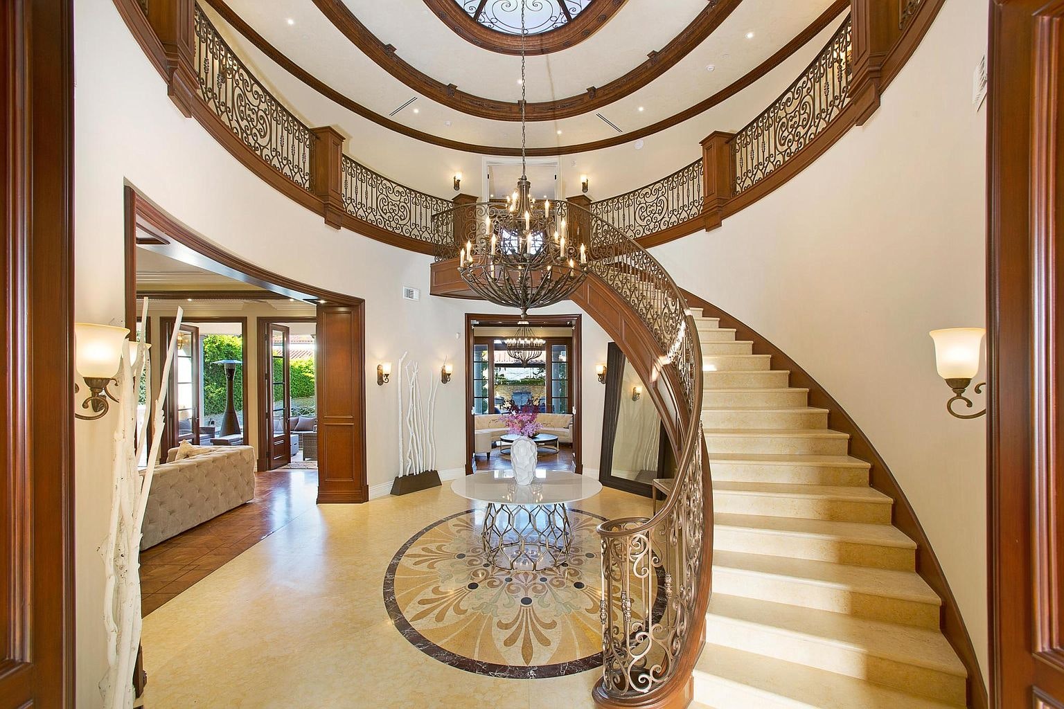 Los Angeles Home 1006631
