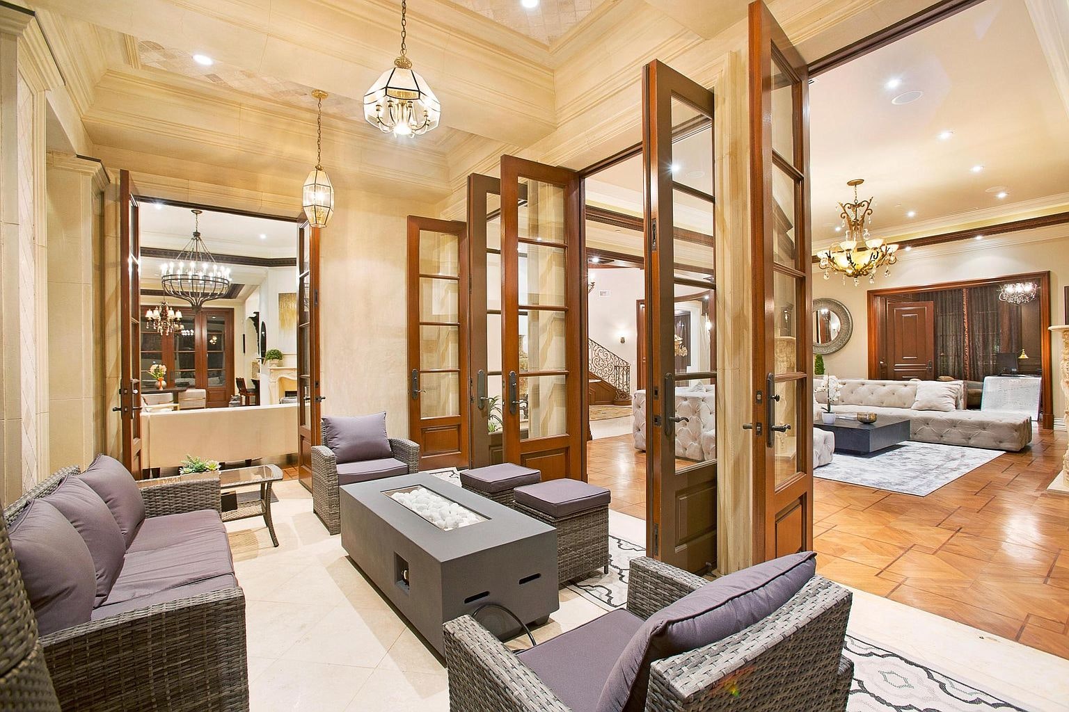 Los Angeles Home 1006631