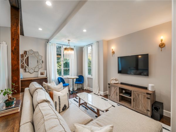 Los Angeles Home 1006640