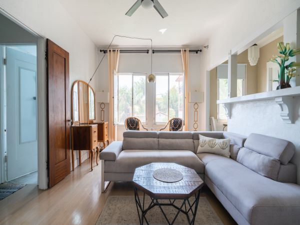 Los Angeles Home 1006650